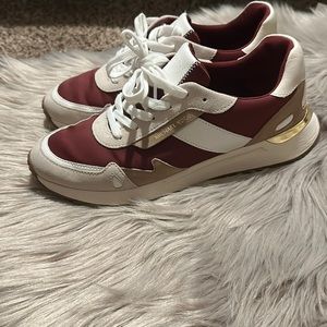 Michael Kors women sneakers burgundy/ beige, caramel and white in size 9